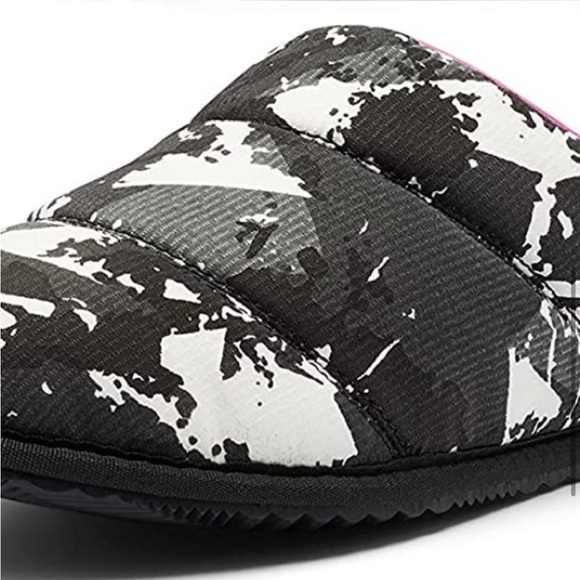 Sorel Go Bodega Run Slippers Faux Slip on Quarry Black Size 6 - Picture 3 of 16